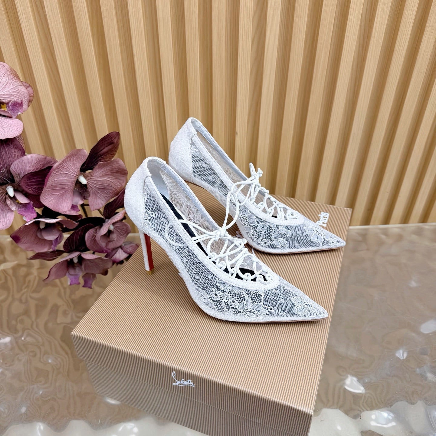 Christian Louboutin 2026 KM Lace 100mm Pumps Floral Lace Suede 698243