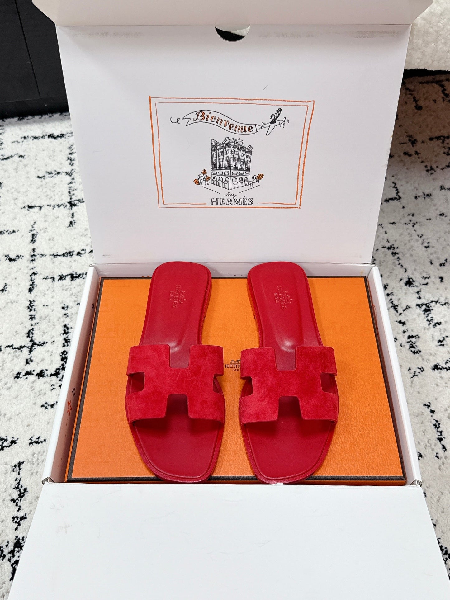HM 26ss Oran Sandals Red Suede Cowhide 617190