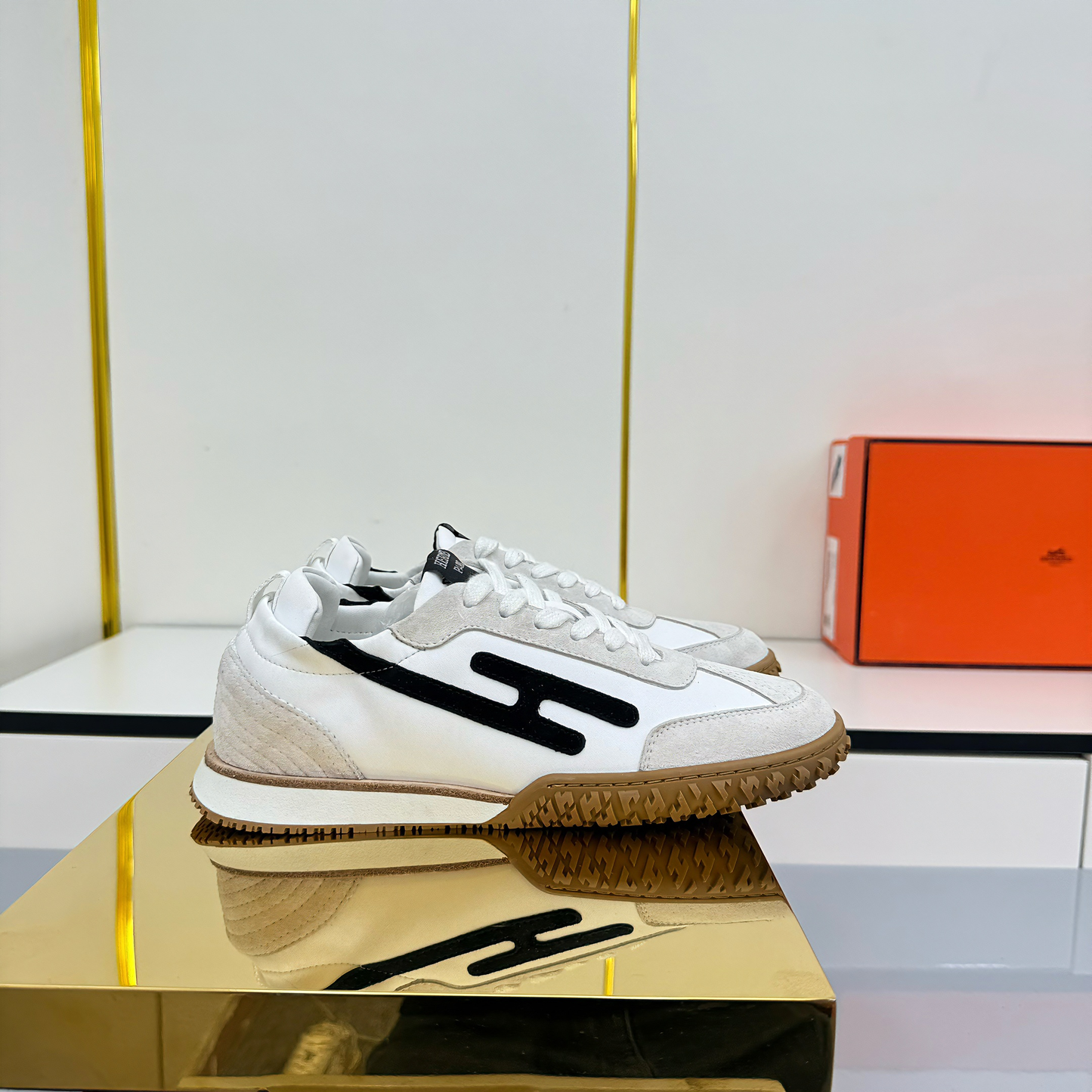 HM 2026 Casual Sneakers Beige White Suede 667357