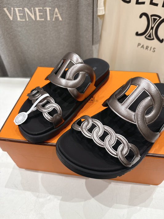 HM 26ss Pig Nose Sandals Black Taupe Metallic Cowhide 641272