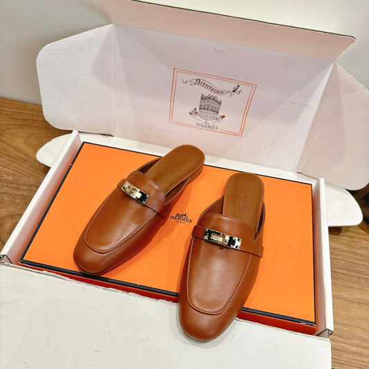 HM 26ss Mule Camel Brown Calfskin Gold Buckle 638472