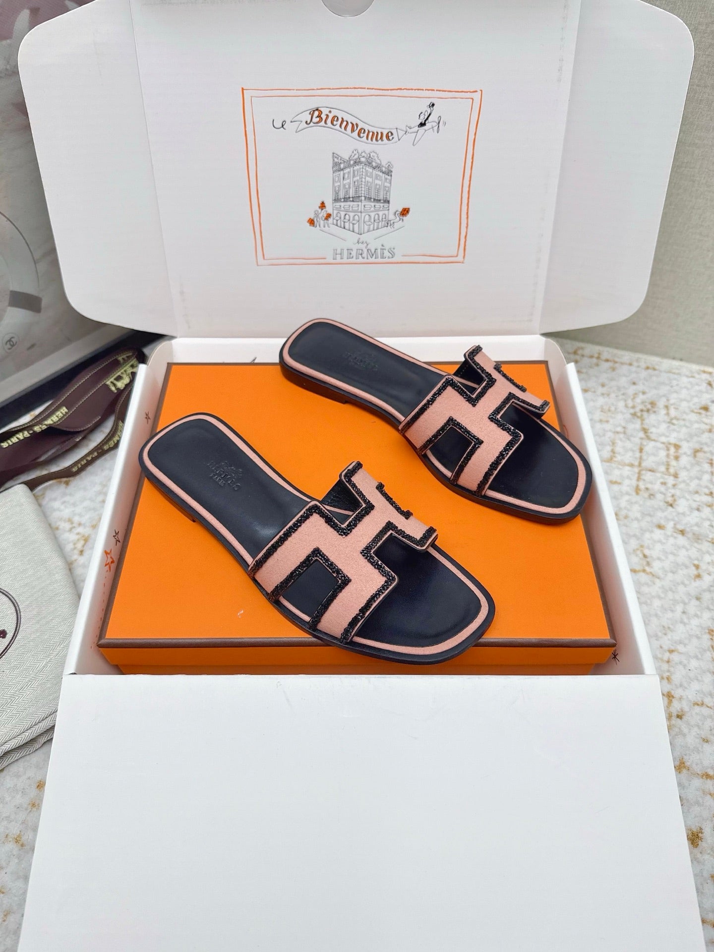 HM 26ss Oran Sandals Black Pink Sheepskin Rhinestone 625232