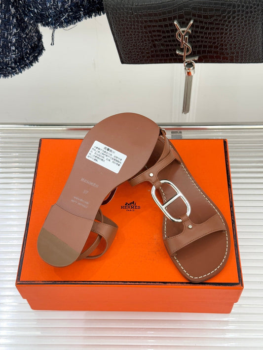 HM 26ss Pig Nose Sandals Brown Sheepskin 642846