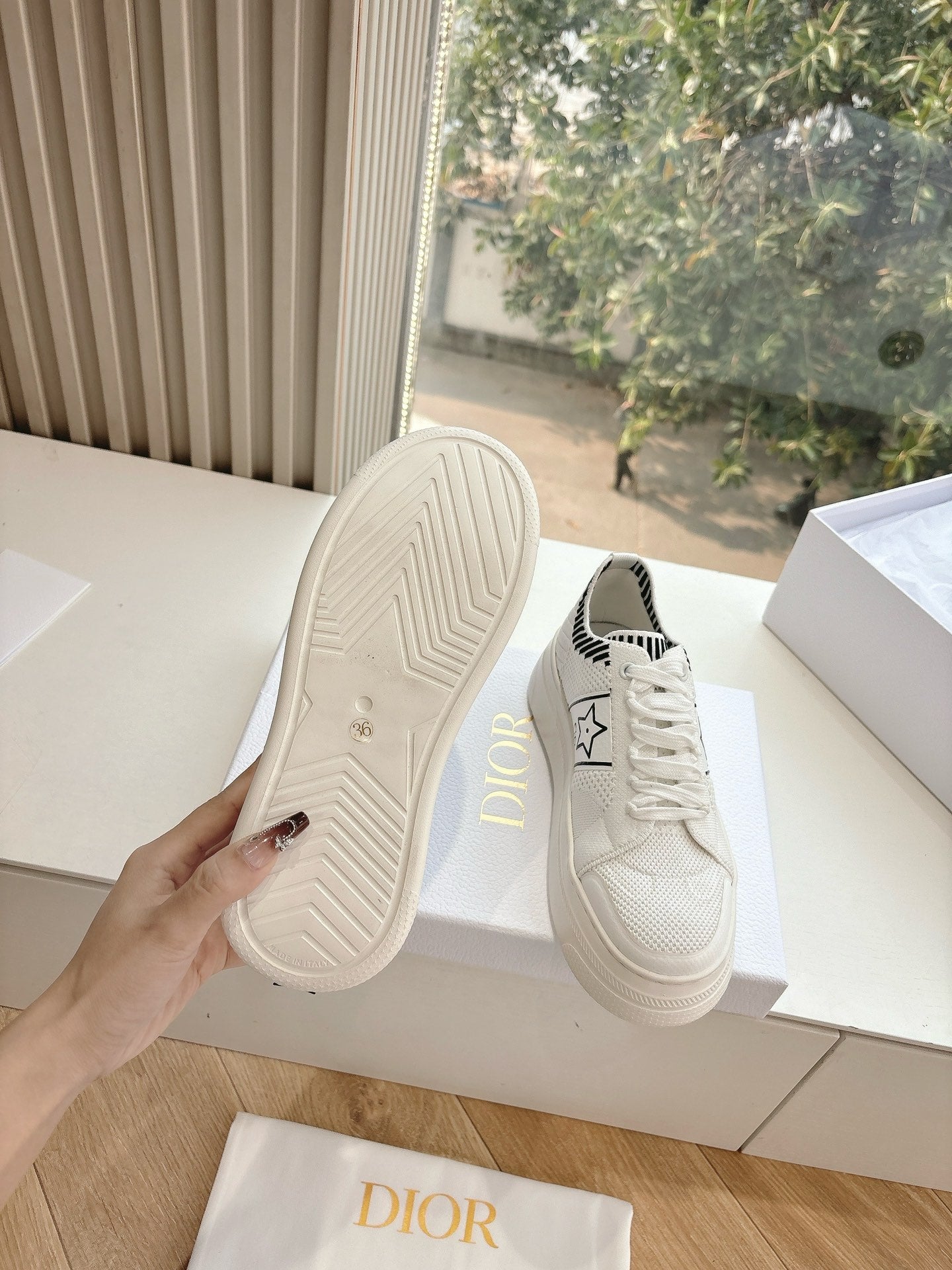 CD 26s Sneaker 45 White Canvas Cowhide 648334