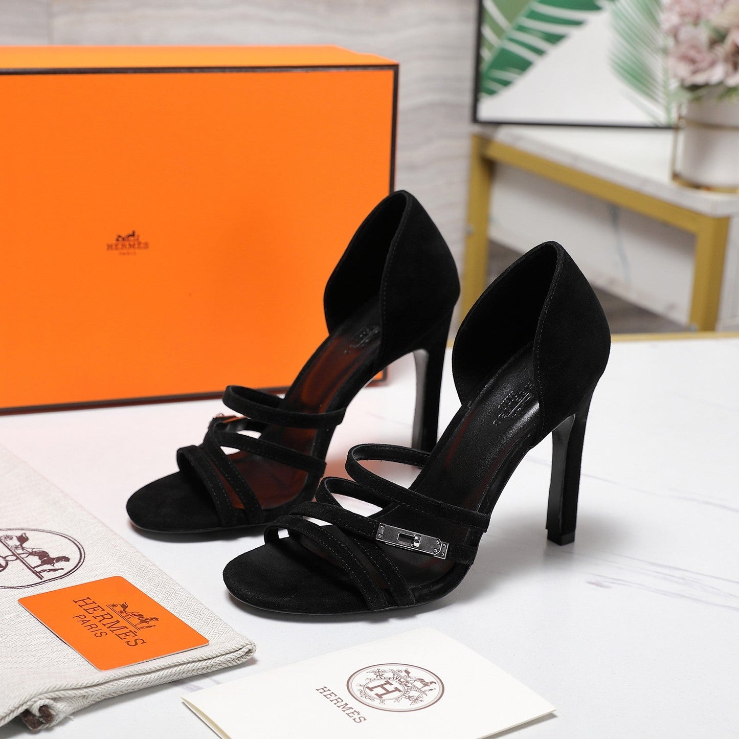 HM 26ss Sandals 85 Black Suede 601233