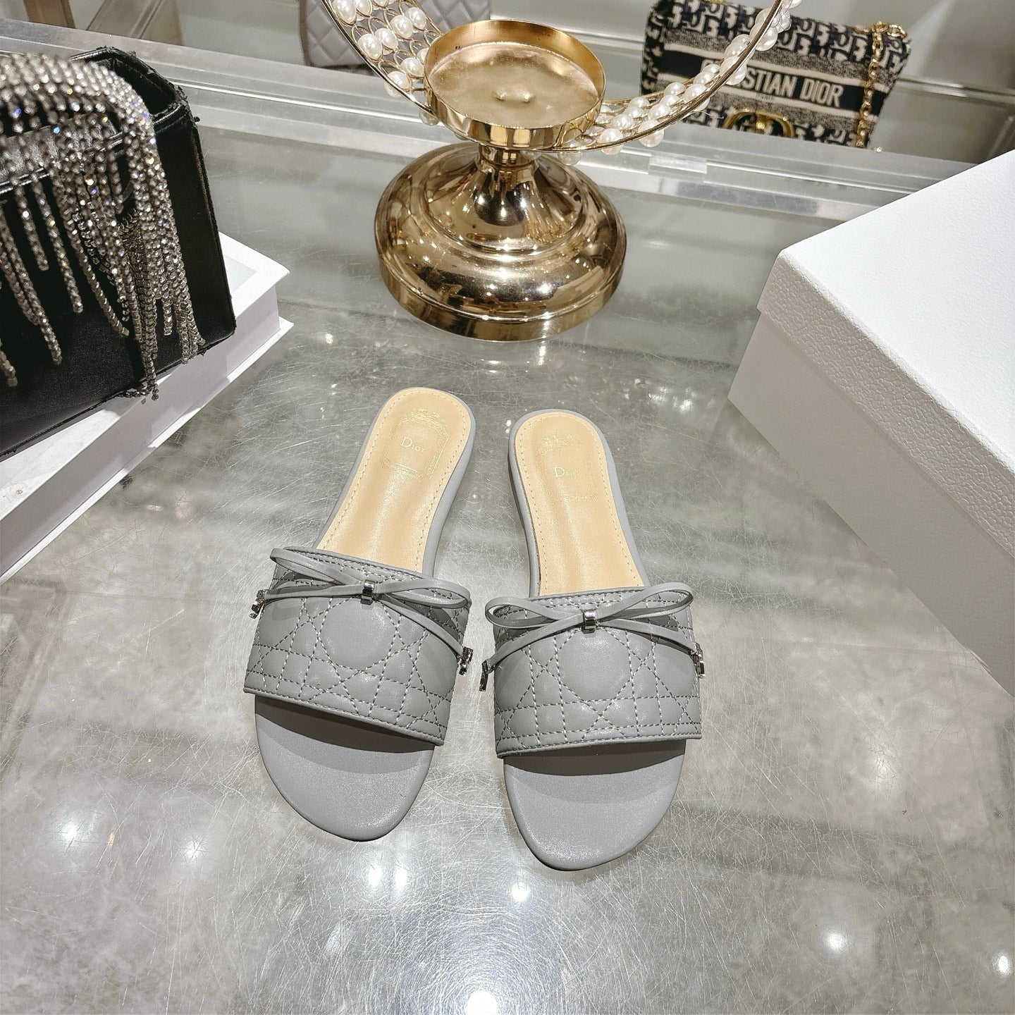 CD 26s Slippers Gray Beige Sheepskin 679865