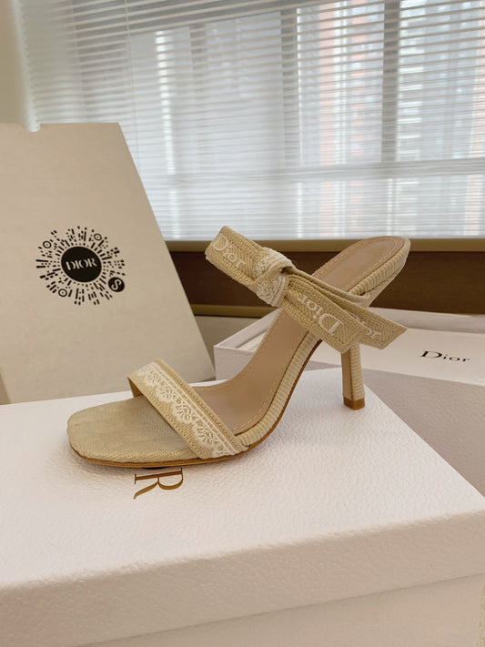 CD 26s High Heel Sandal 100 Beige Canvas Sheepskin 664179