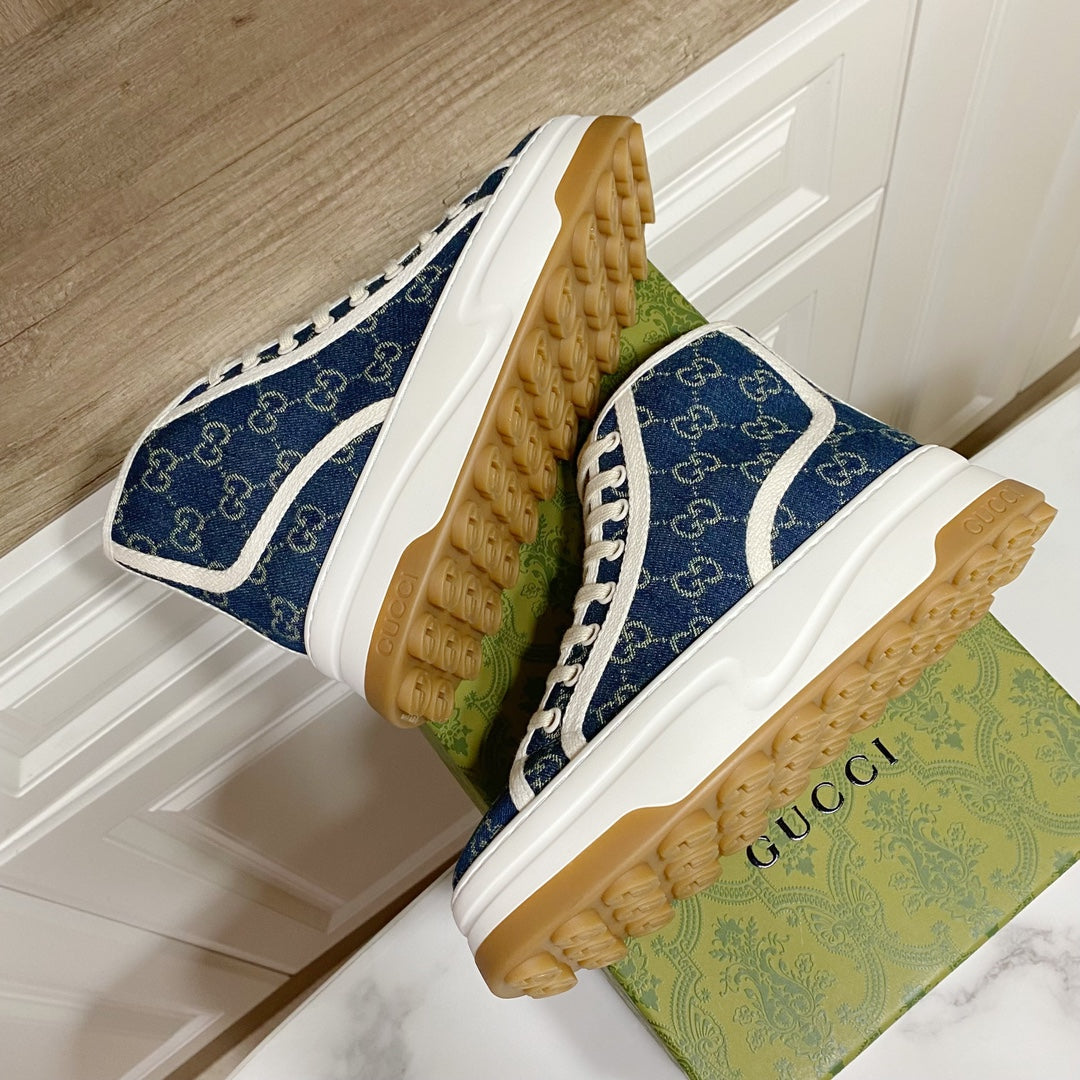 GG 26SS Platform Sneaker Dark Blue Monogram Canvas 640598