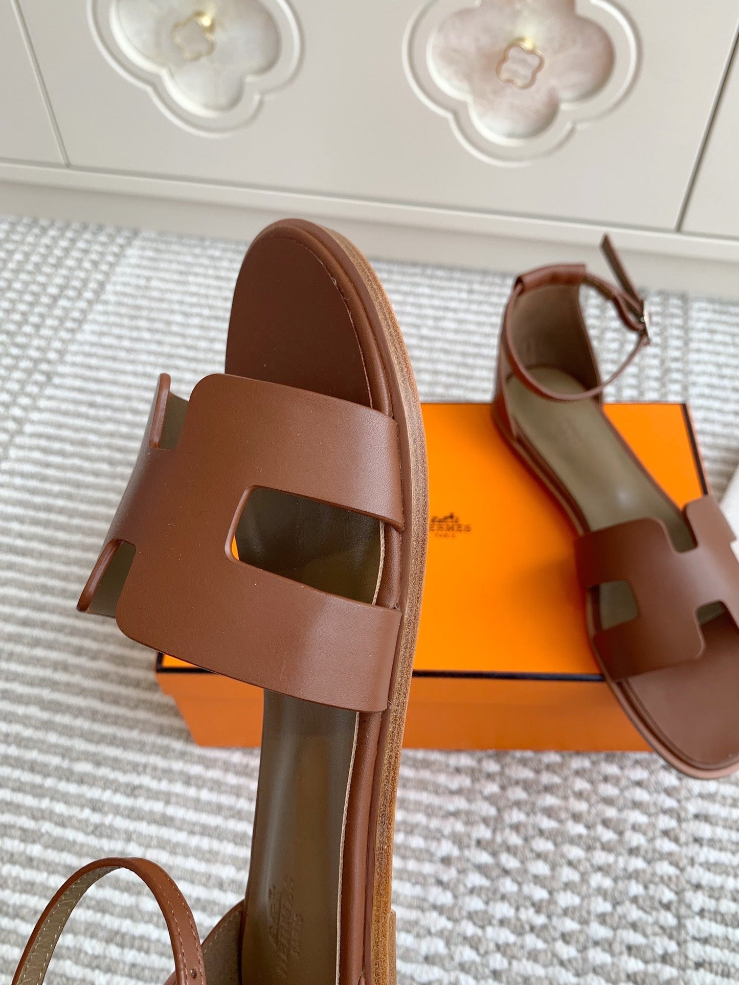 HM Sandal Cowhide 858995