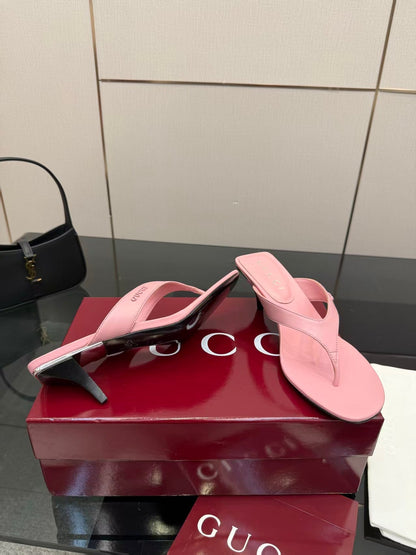 Gucci 2026 Vittoria Thong Sandals 55mm Canvas Leather 726151