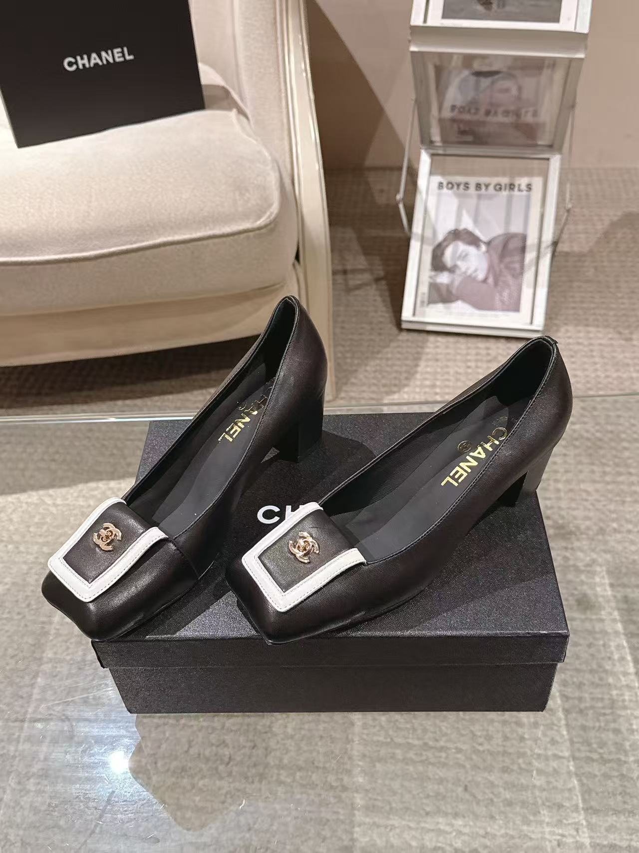 Chanel 2026 Pump Suede and Lambskin