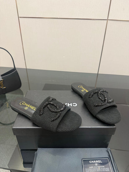 Chanel 2026 Slippers Leather Raffia Large Gold CC Logo 791589