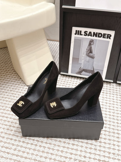 Chanel 2026 Pump Suede and Lambskin