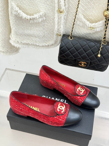 CC 2026 Loafers Sequined Fabric Sheepskin Gold Logo
