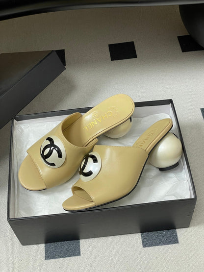 CC 2026 Pearl Heel Sandals 70 Double C Buckle Sheepskin