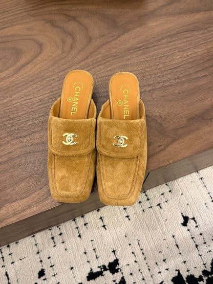 Chanel 2026 Double C Buckle Square Toe Mule 857282