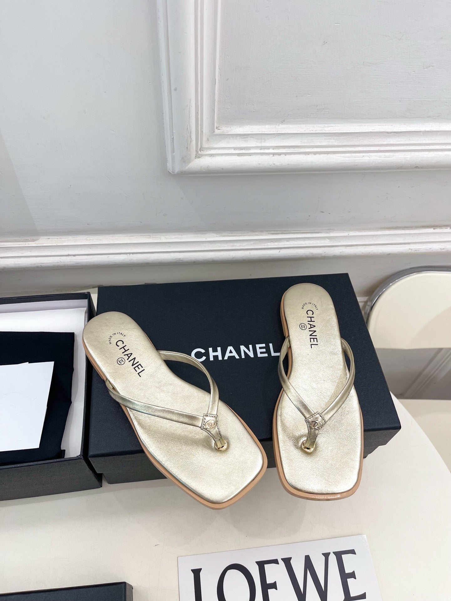 Chanel 2026 Double C Flip-Flops Leather Sheepskin 831459