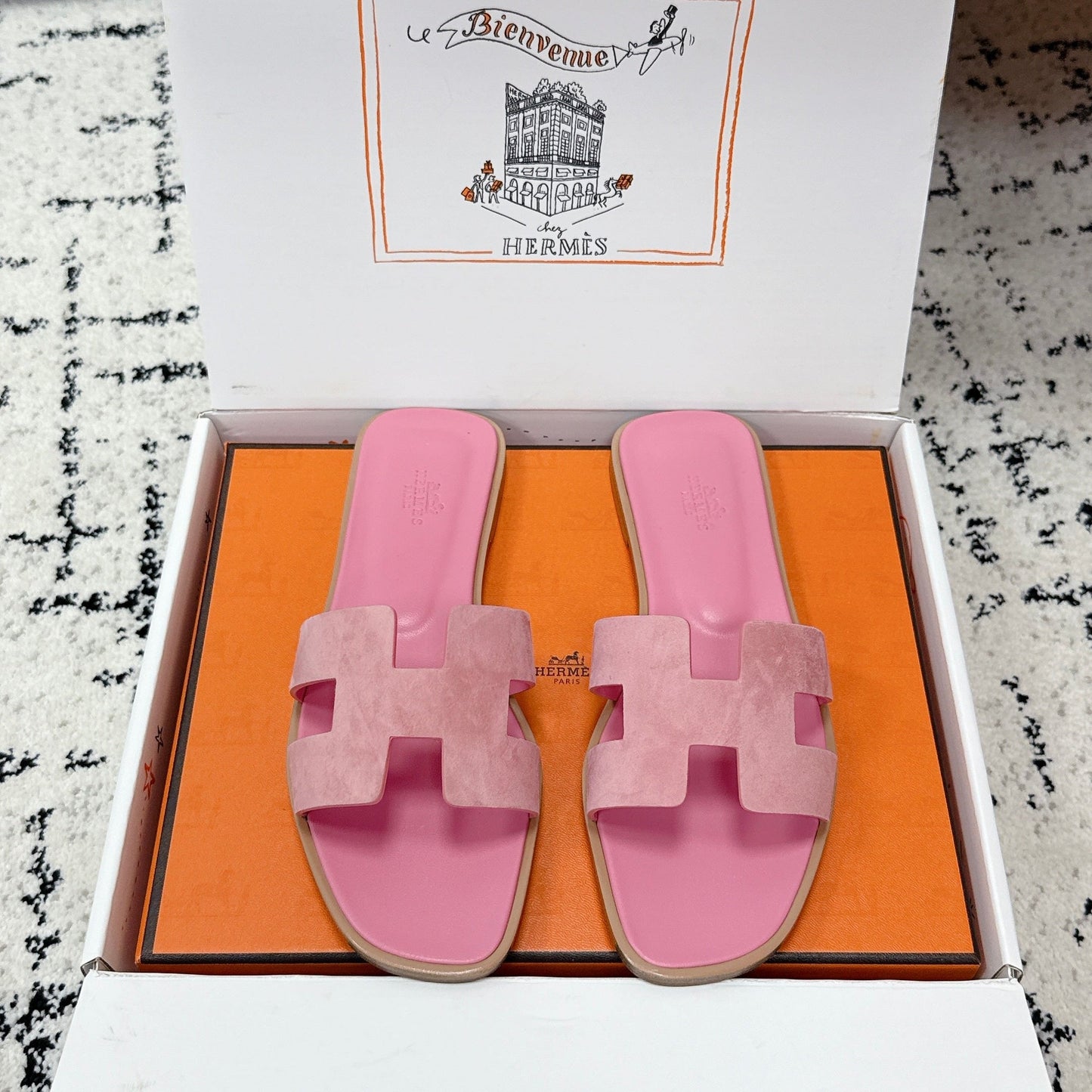 HM 26ss Oran Sandals Pink Suede 617187