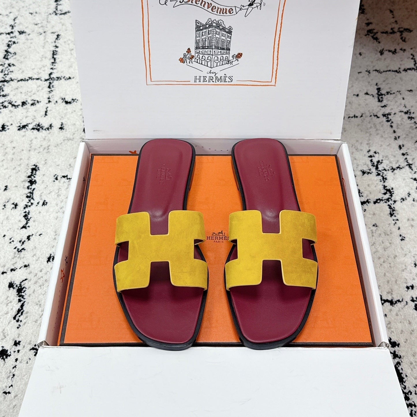 HM 26ss Oran Sandals Burgundy Yellow Suede Cowhide 617196