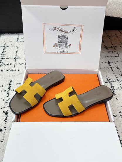 HM 26ss Oran Sandals Olive Green Yellow Suede Cowhide 617197