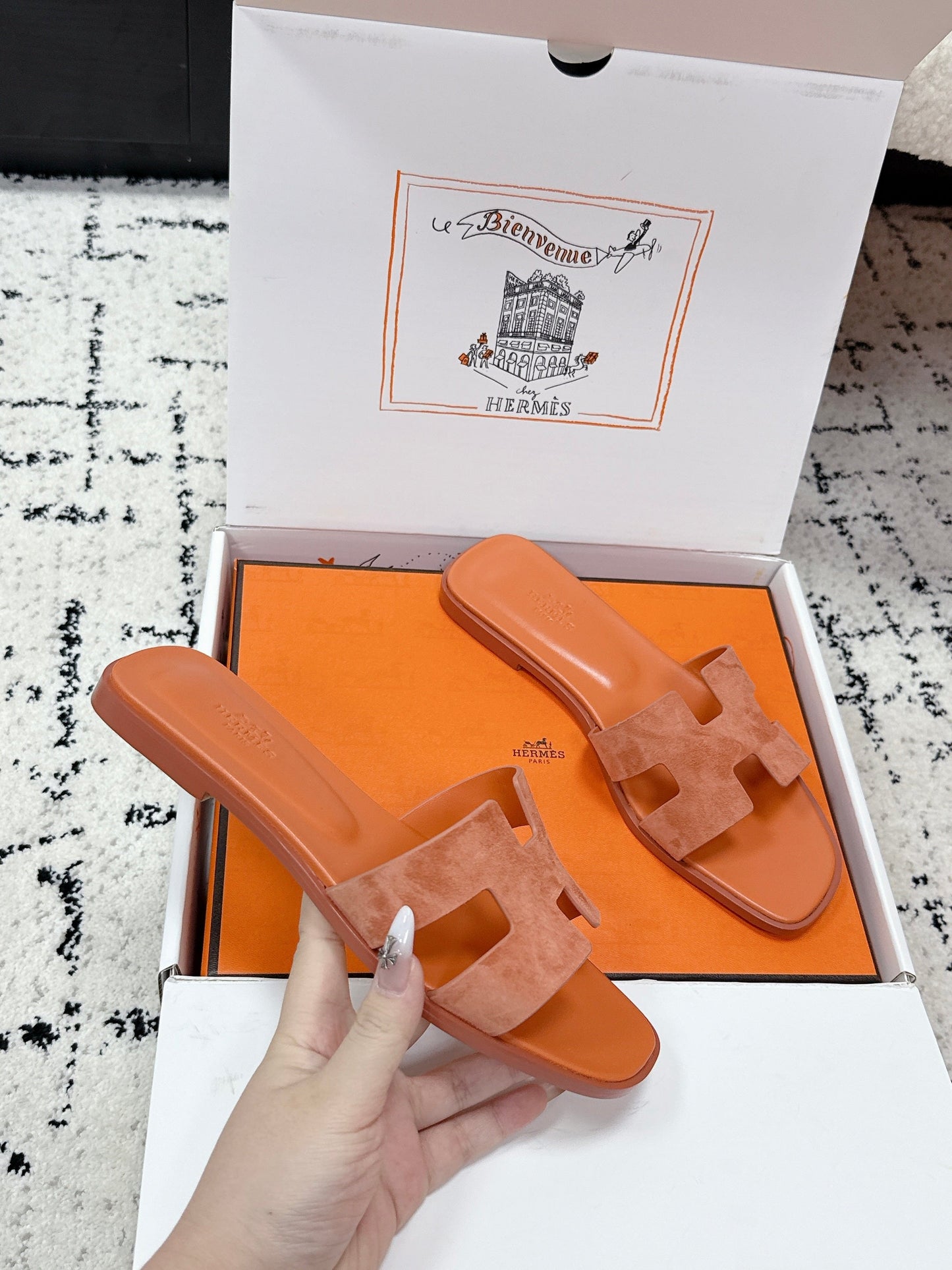 HM 26ss Oran Sandals Light Orange Suede Cowhide 617198