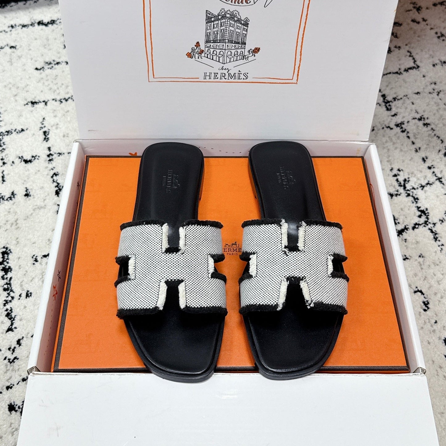 HM 26ss Oran Sandals Canvas Cowhide