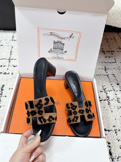 HM 26ss High-Heeled Sandals 50 Black Brown Suede Cowhide 617227