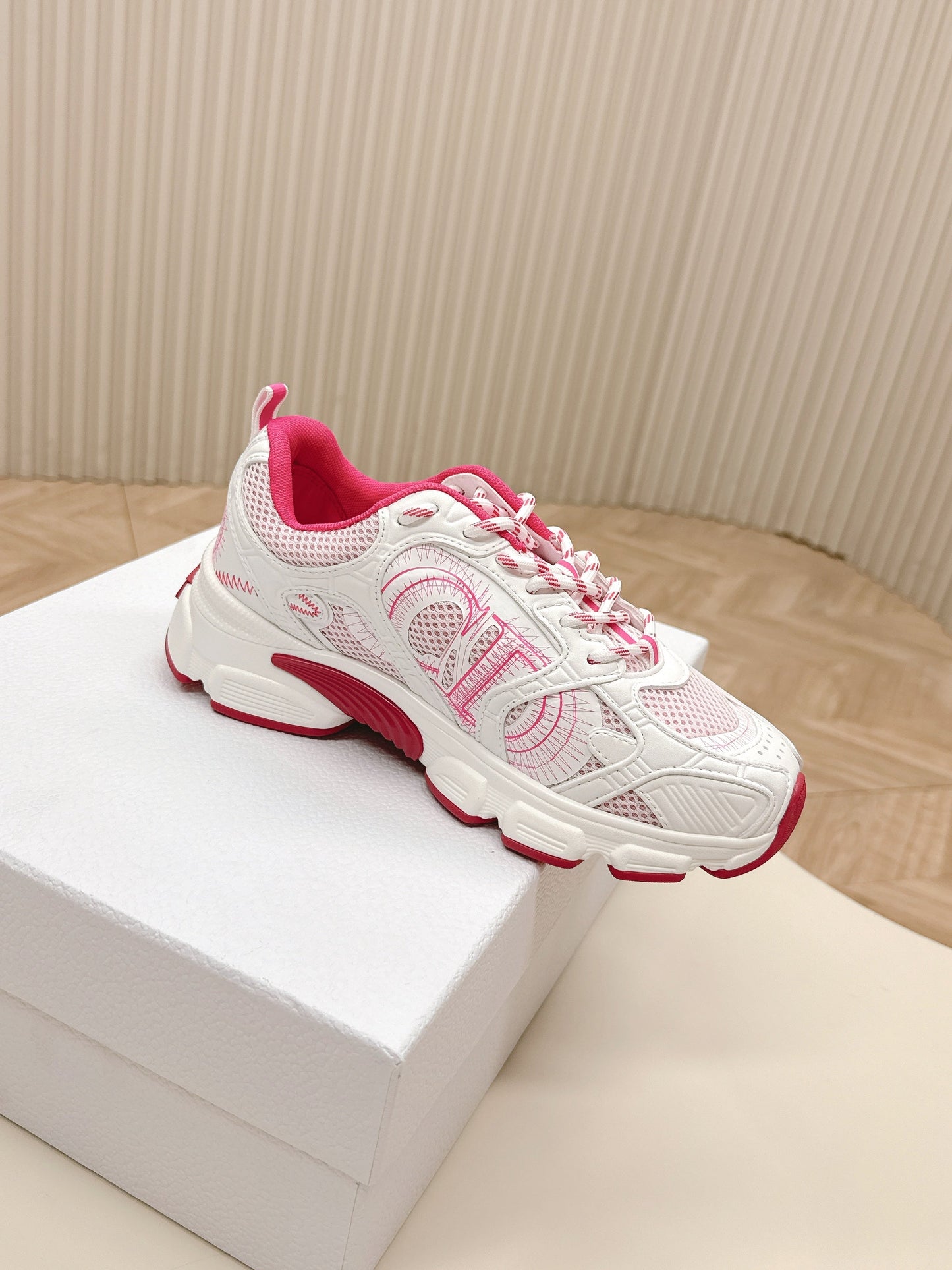 CD 26s Chrono Sneakers White Pink Cowhide Mesh 643755