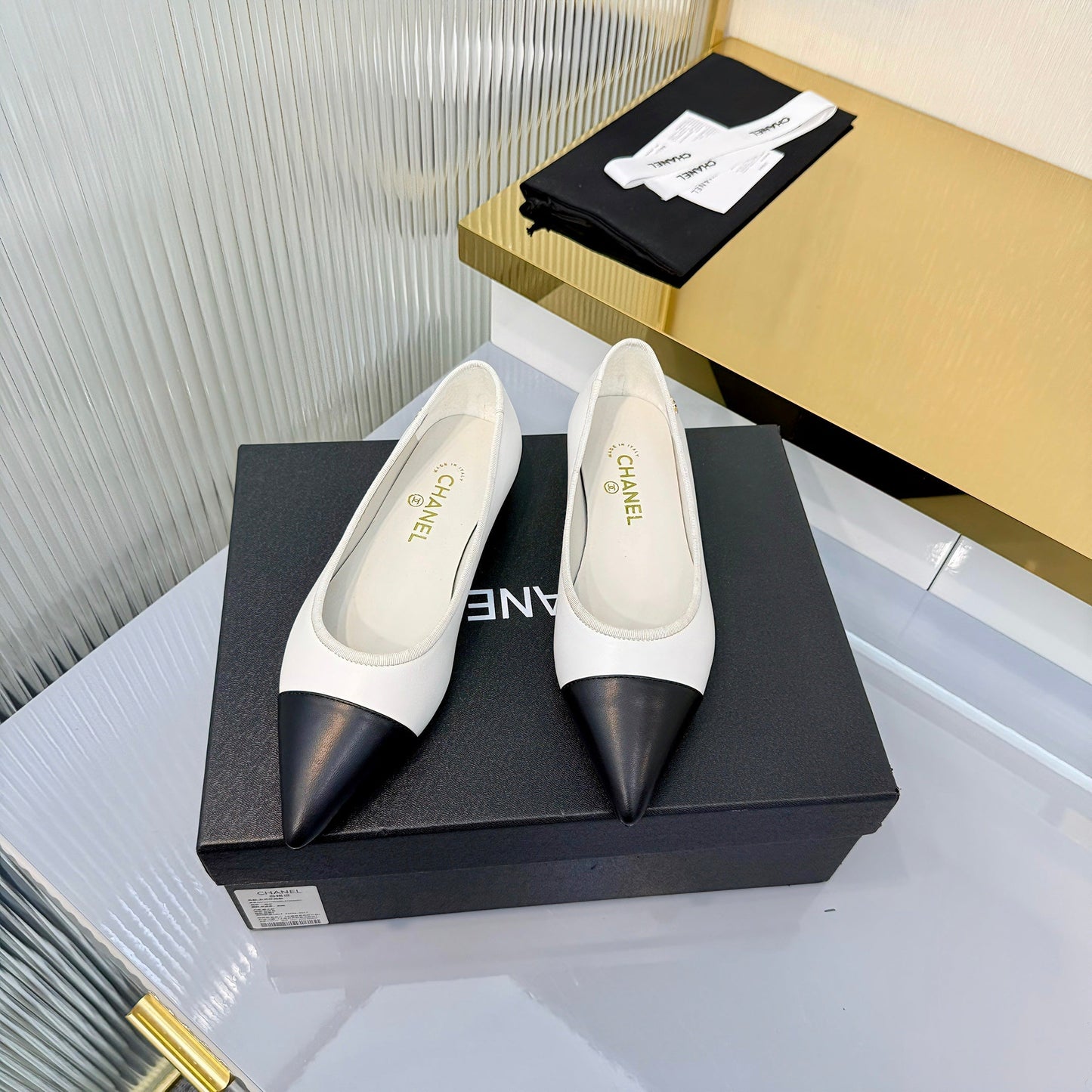 CC 2026 Ballet Flats White Black Sheepskin 668123