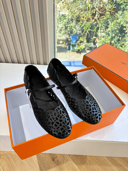 HM 26ss Pig-Nose Ballet Flat Black Cowhide 603928
