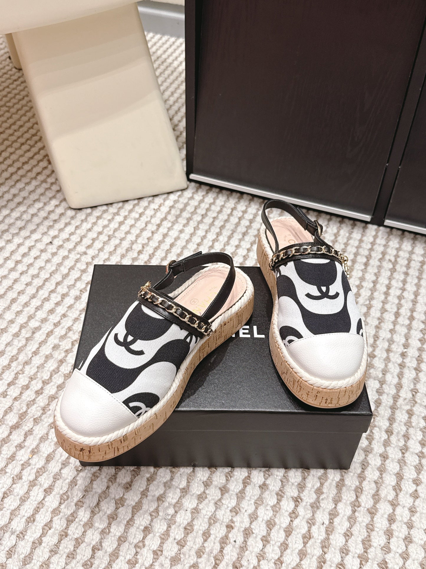 CC 26s Rope-Soled Sandals White Black Canvas Leather 652561