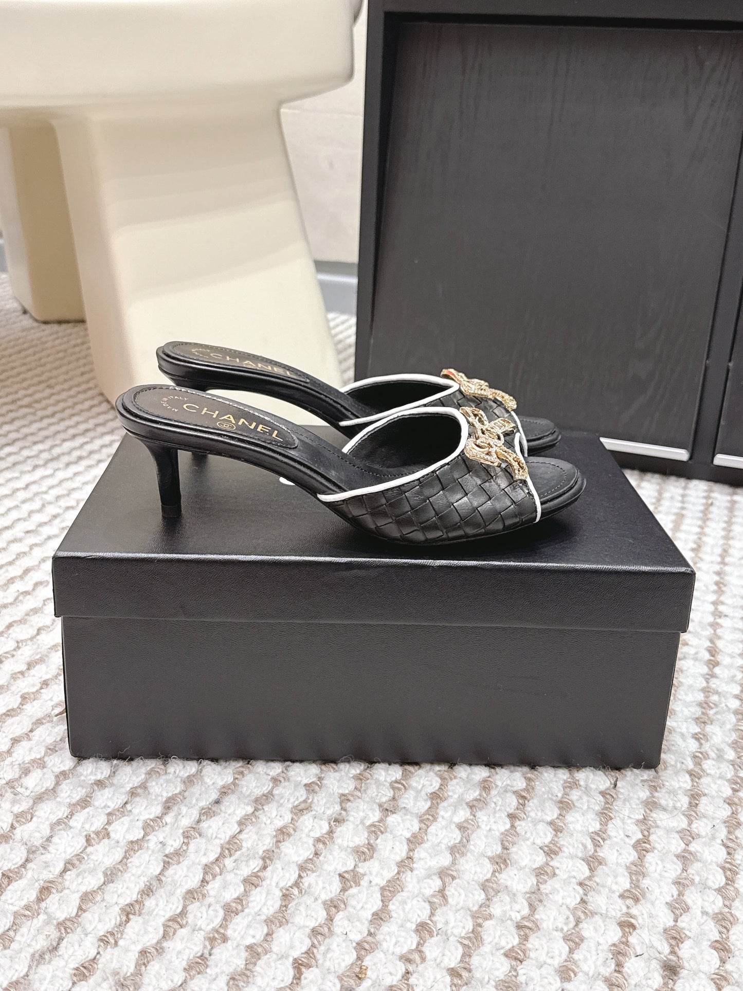 CC 26s Stiletto Sandals 55 Black Leather 652571