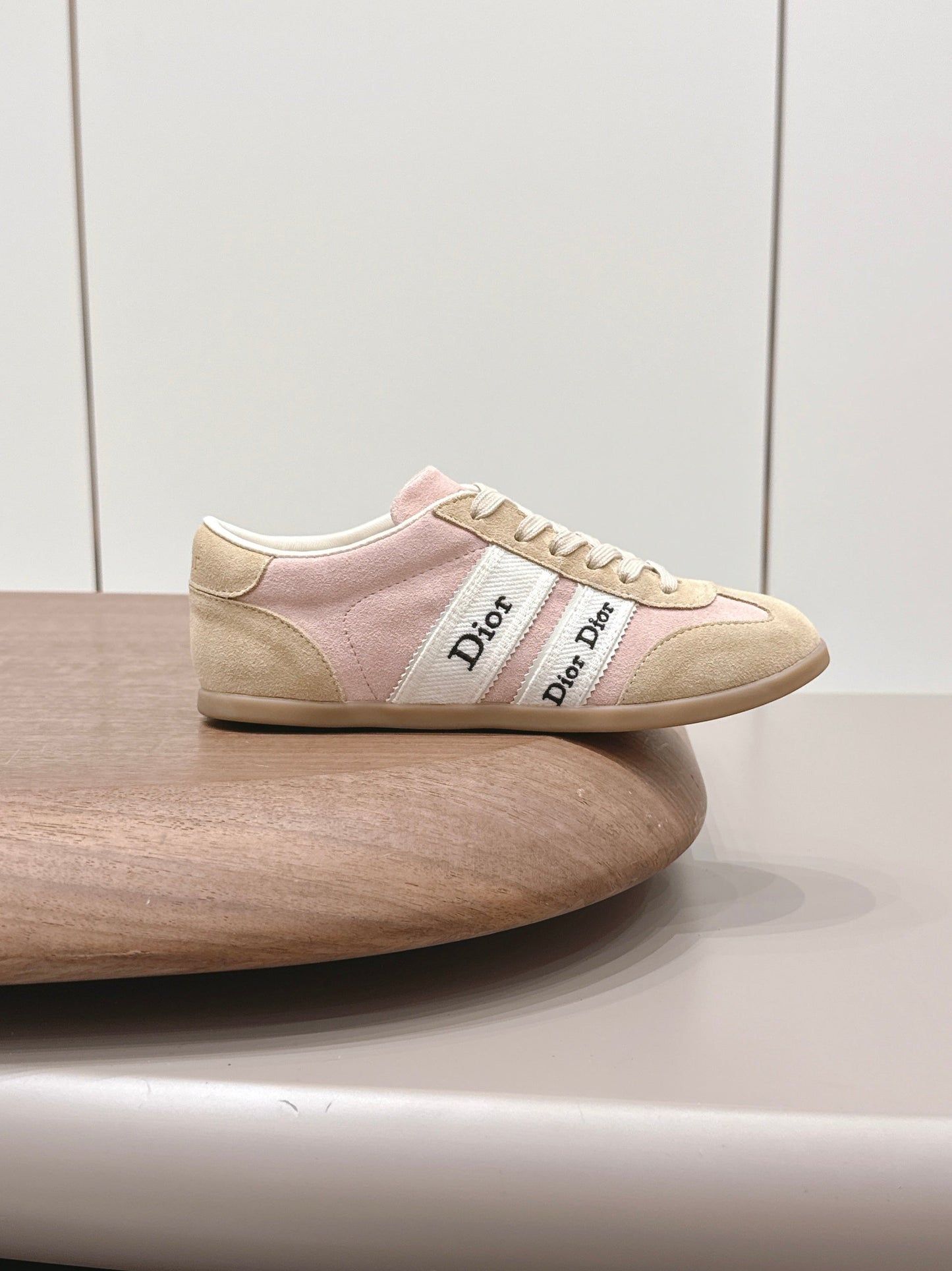 CD 26A Casual Sneakers Beige Light Pink Suede 739338