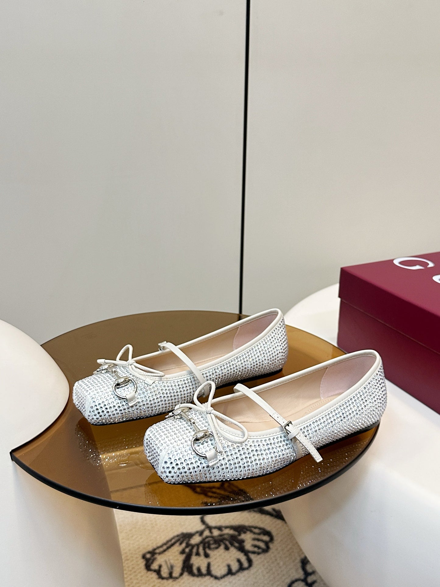 GG 26SS Ballet Flats Rhinestone White Satin Sheepskin 645705