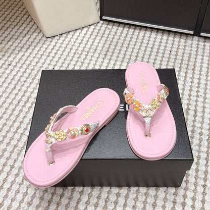 CC 26s Thong Sandals Sheepskin Gold Charm 632369