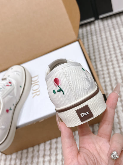 CD 26 Platform Sneaker White Canvas 632440