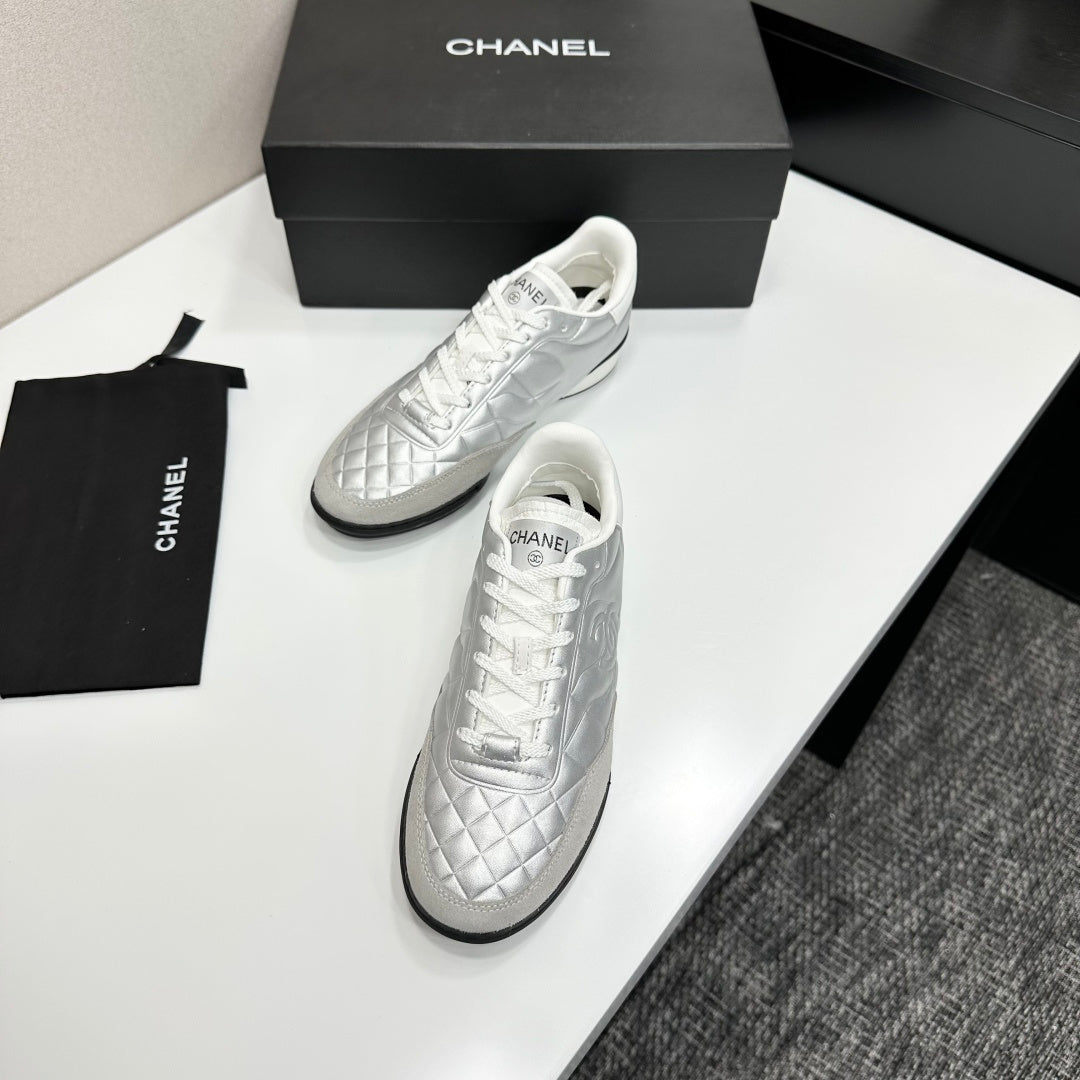 CC 26s Casual Sneakers Sliver Metallic Suede Cowhide 626460
