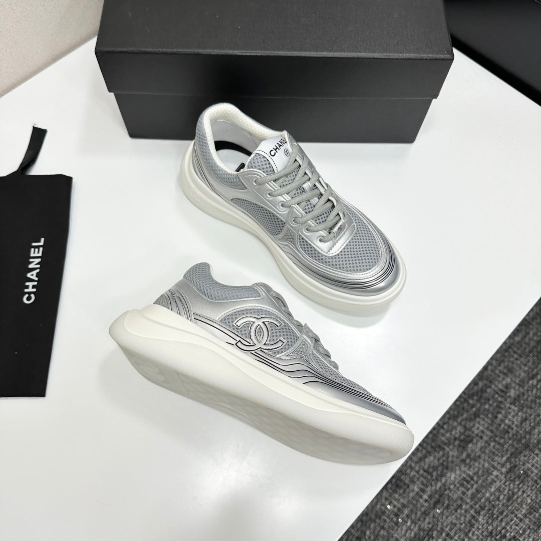 CC 26s Casual Sneakers White Sliver Fabric Cowhide 626384