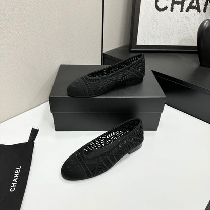 CC 26s Ballet Flats Black Canvas Leather 626301