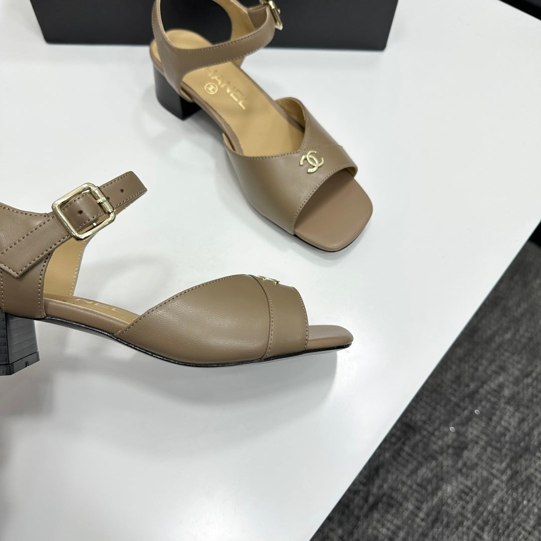 CC 2026 Mary Jane Sandals 45 Taupe Cowhide 668113