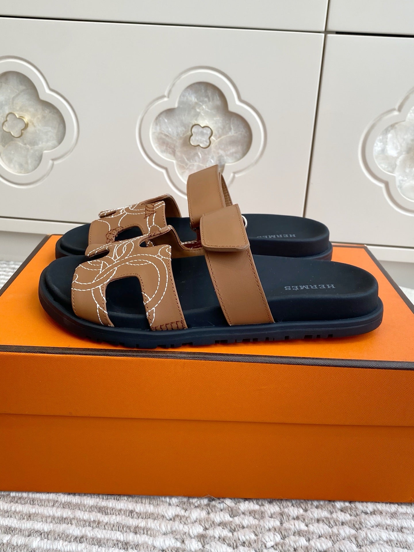 HM 2026 Velcro Slippers Brown Sheepskin 667459