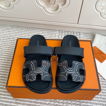 HM 2026 Velcro Slippers Black Sheepskin 667460