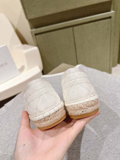 CD 26s Loafers Embroidery White Cowhide 653264