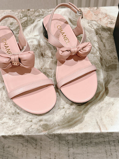 CC 26s Bow Sandals Pink Cowhide 658470