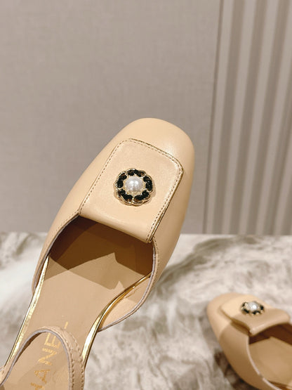 CC 26s Mary Jane Sandals 65 Beige Sheepskin 658473