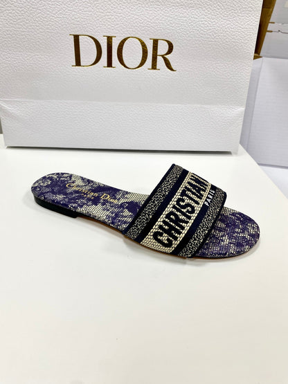 CD 26s Embroidered Sandals Purple Beige Black Canvas Leather 683016