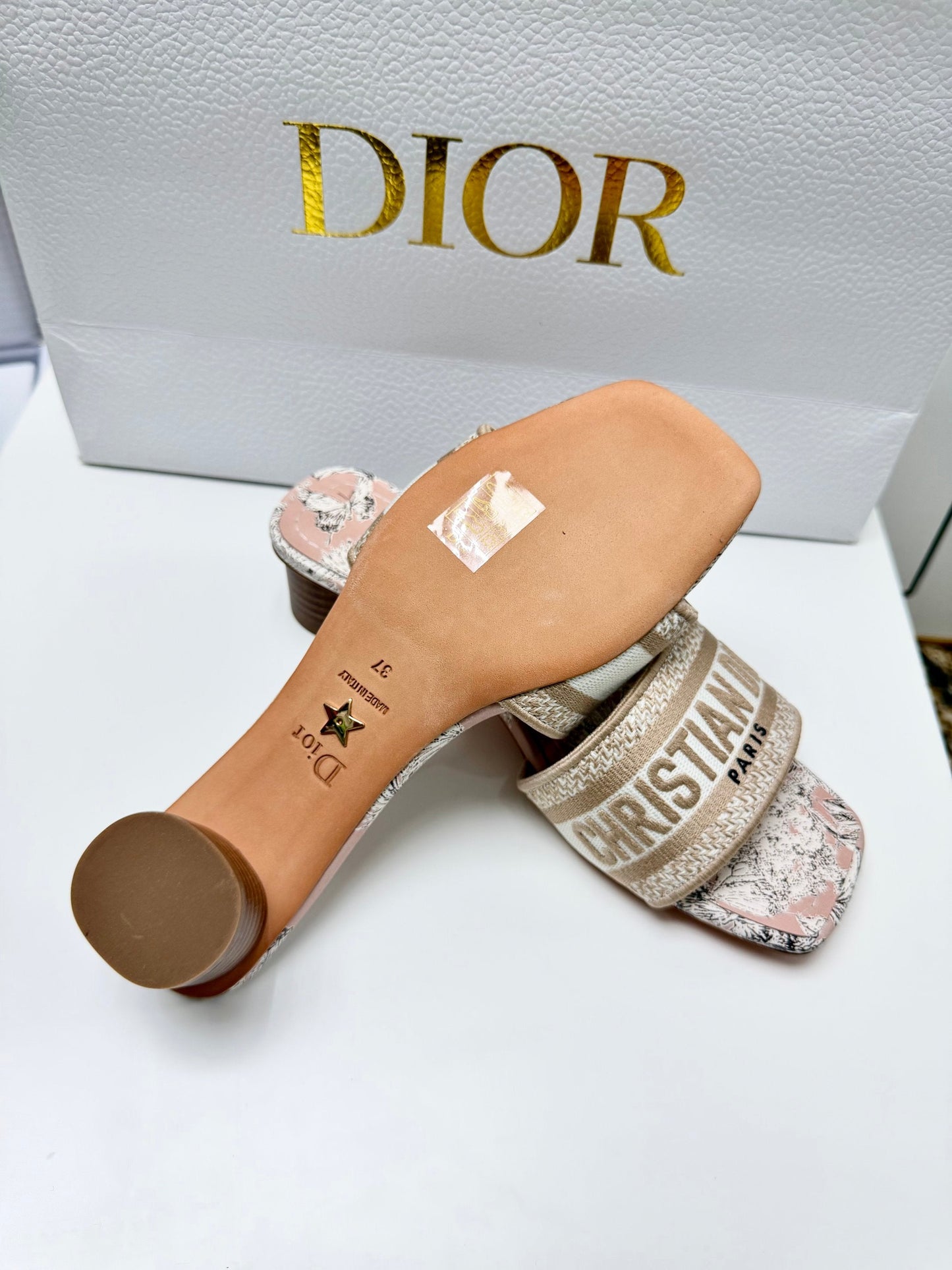 CD 26s Embroidered Sandals Pink Nude Gold Canvas Leather 683012
