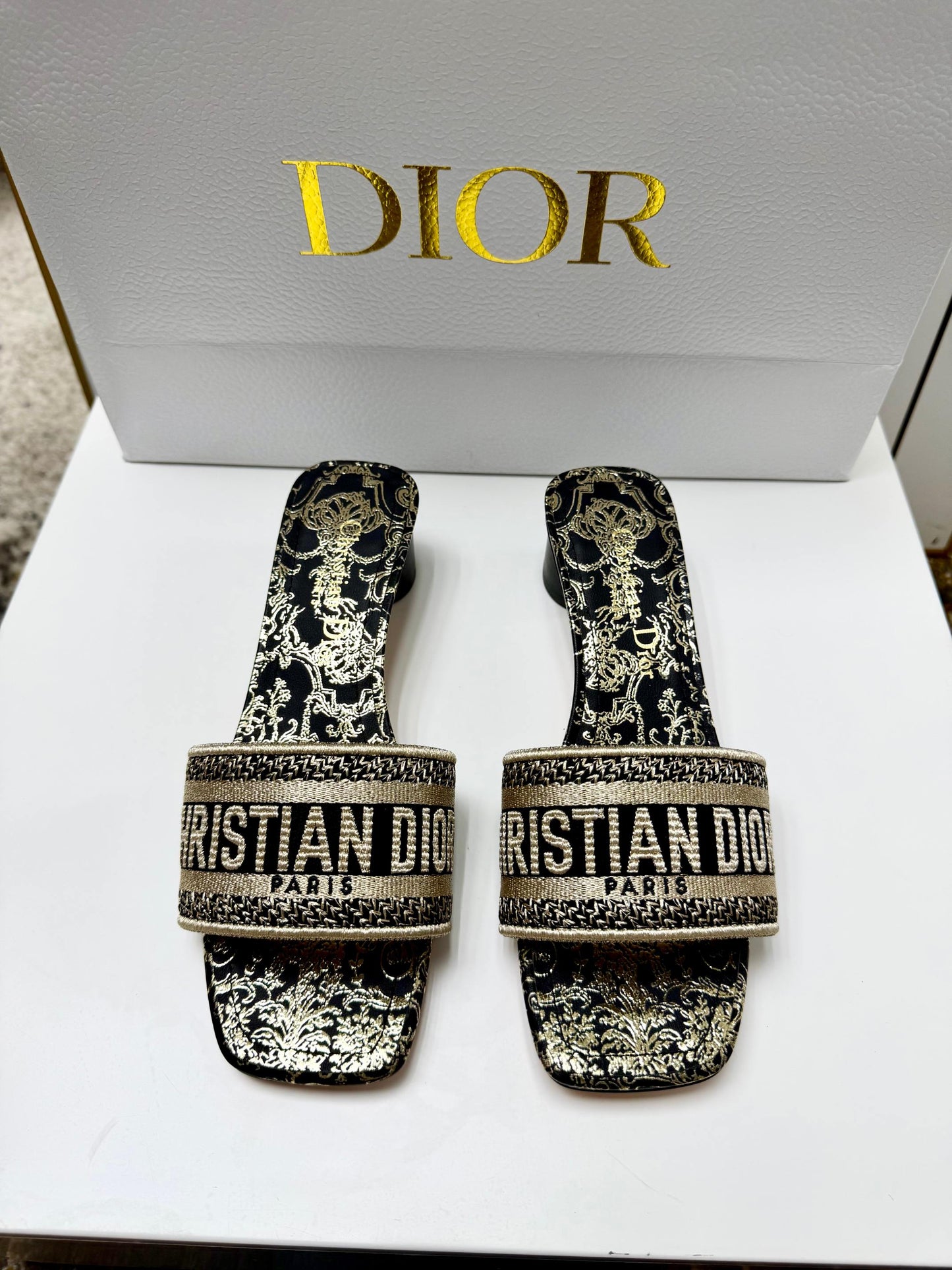 CD 26s Embroidered Sandals Black Gold Genuine Leather 683025
