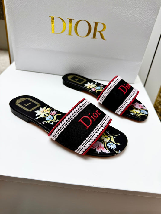 CD 26s Floral Embroidered Sandals Black Canvas 683030