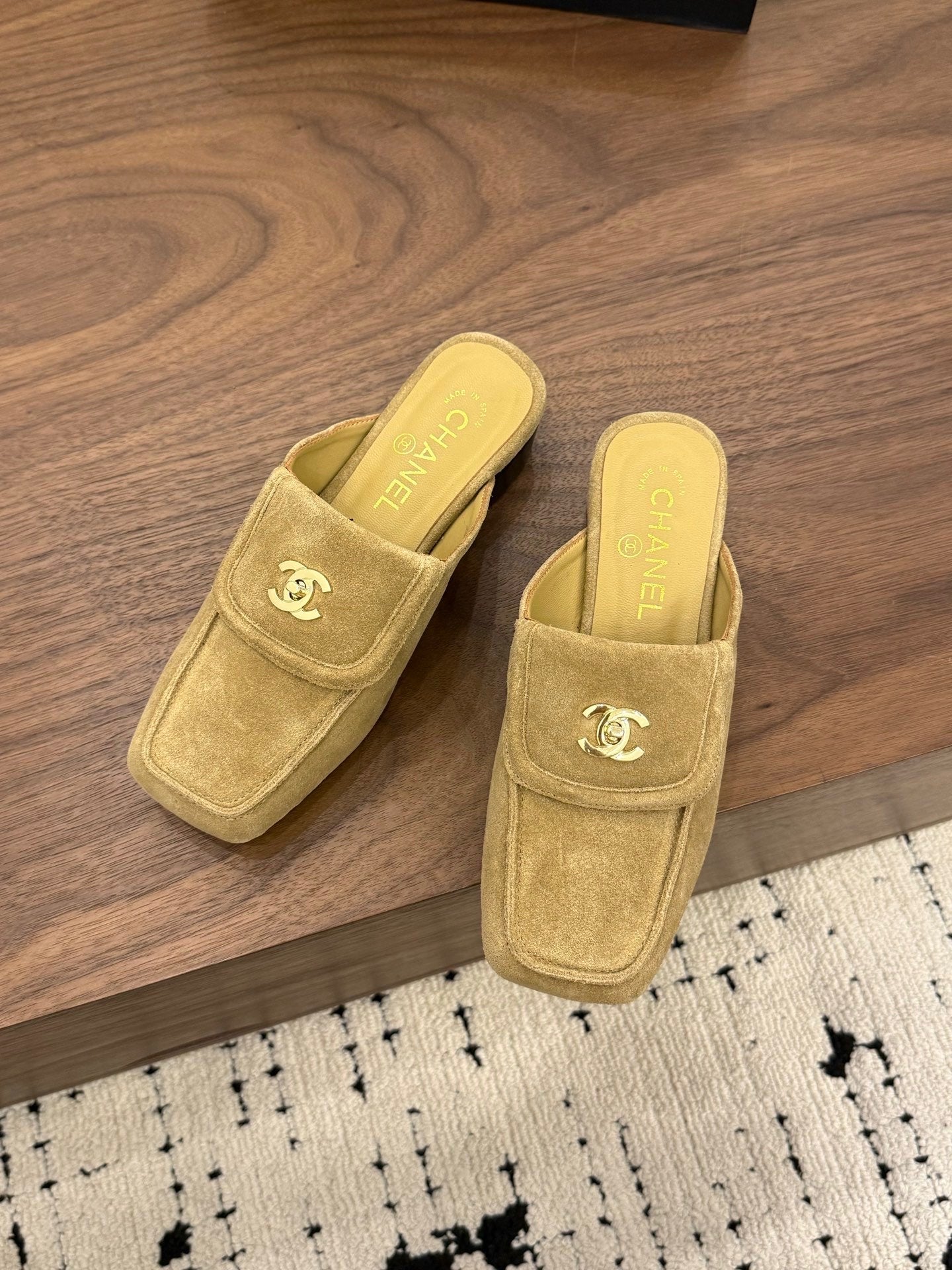 Chanel 2026 Double C Buckle Square Toe Mule 857282